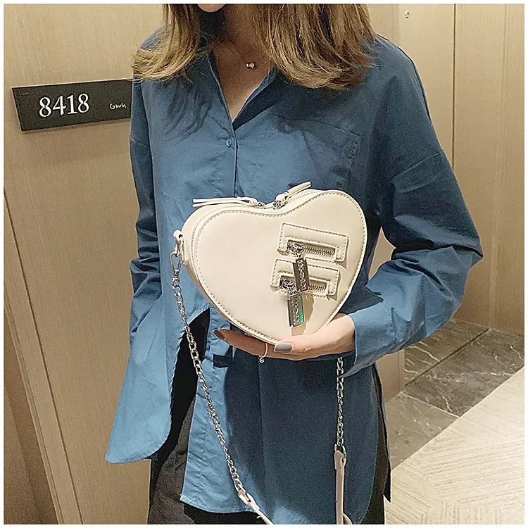 Heart Blade Zipper Chain Crossbody